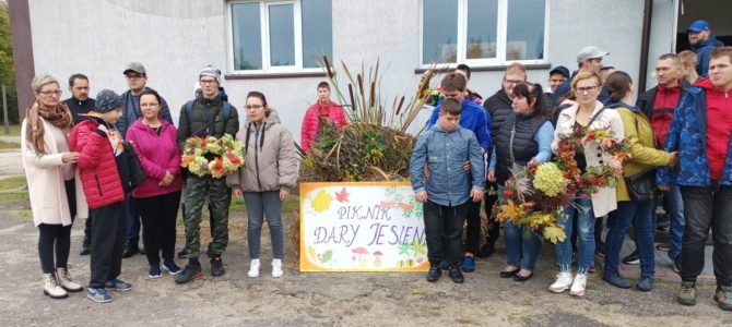 „V Piknik Dary Jesieni” w Szkołach Specjalnych w Adamowie