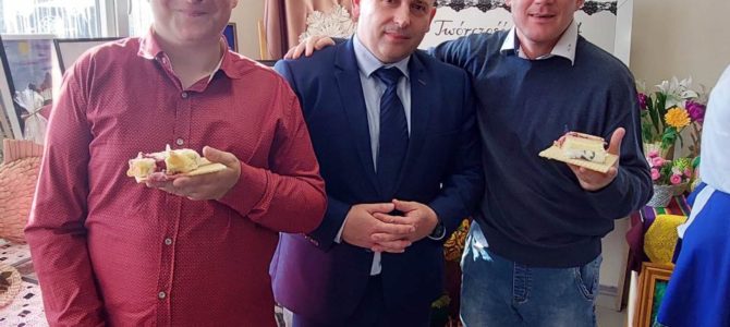 „Twórczość artystyczna środowisk senioralnych, Kół Gospodyń Wiejskich i osób z niepełnosprawnością”