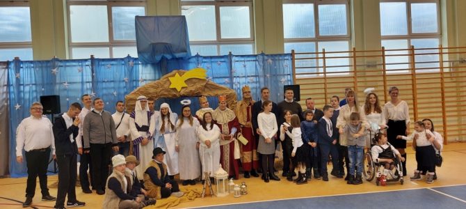 Spotkanie wigilijne w Szkołach Specjalnych w Adamowie