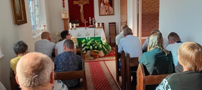 22 października 2024 r. – Odpust Św. Jana Pawła II – patrona kaplicy w Domu Pomocy Społecznej w Niedabylu