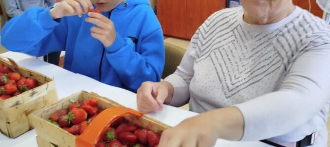 12 czerwca -2025 r. Zajęcia kulinarne – mus truskawkowy 🍓