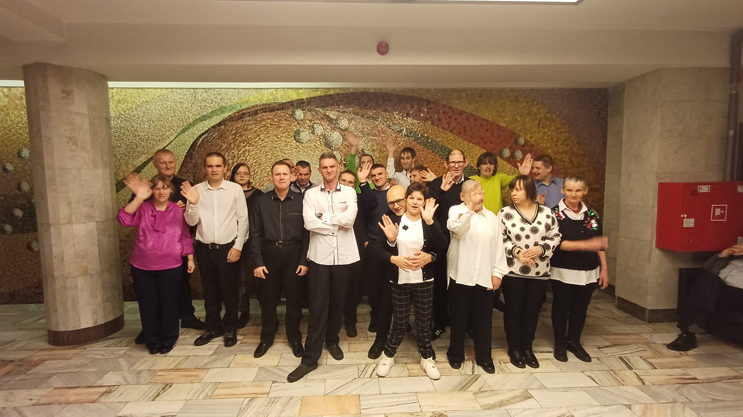 7 listopada 2025 r. – Spektakl „SZALONE NOŻYCZKI” w Teatrze Powszechnym w Radomiu 🎭