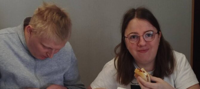 19 marca 2026 r. Kulinoterapia – dziś klasyka gatunku: hot dogi 🌭