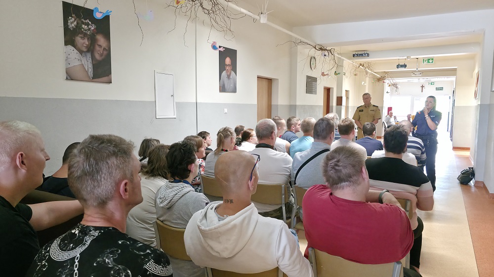 29 lipca 2026 r. – Mundurowi z ważną misją: O pożarach i bezpieczeństwie w DPS 👮‍♀️👨‍🚒