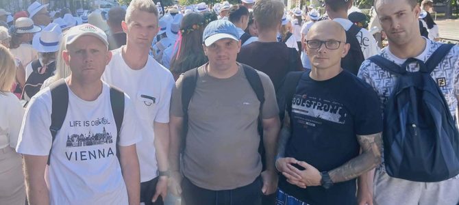 13 sierpnia 2026 r.  Wspólnie do celu – Mieszkańcy DPS pokonali ostatni odcinek pielgrzymki na Jasną Górę🕊️ 